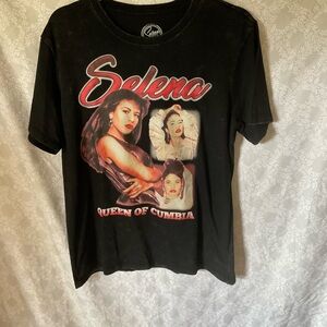 Black Selena Graphic Tee - Short Sleeve